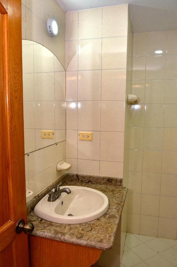 Apartamentos El Penon Del Rodadero Vista Al Mar - By Apartamar Santa Marta Buitenkant foto